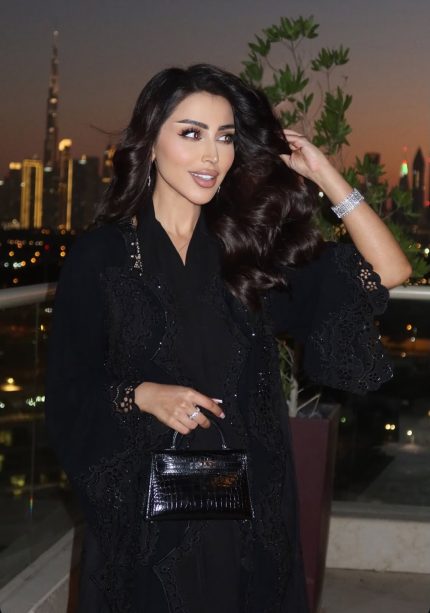 عباية مزنه حمدان Mezna Hamdan Abaya - 2014
